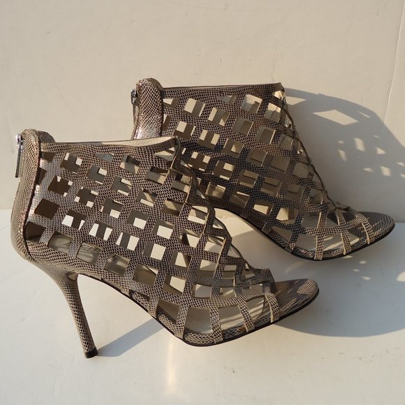 SIZE 8M. MICHAEL Michael Kors Yvonne cage heels booties - Picture 12 of 16